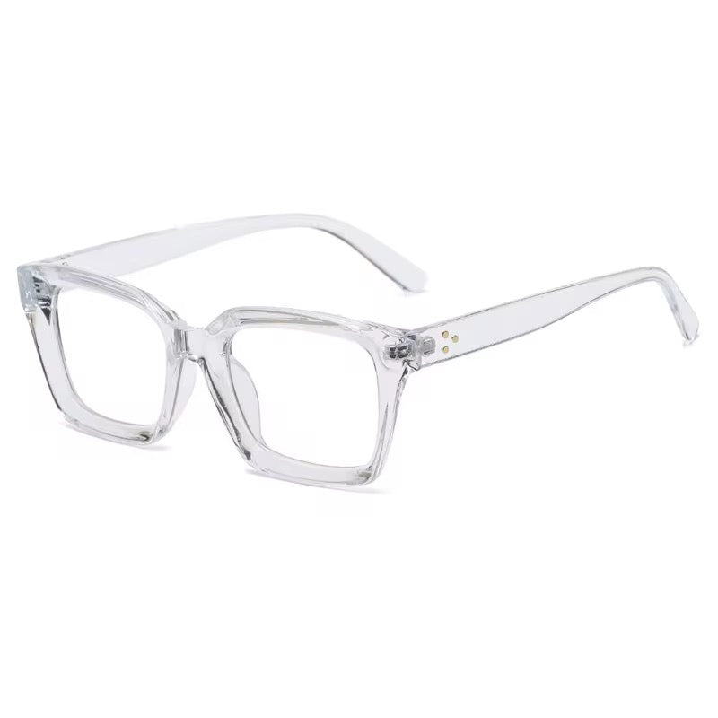 Square Framed Reader’s